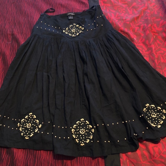 Lauren U.  BY jump - cotton skirt with lining, and zipper, nice embellishments, - Picture 1 of 7